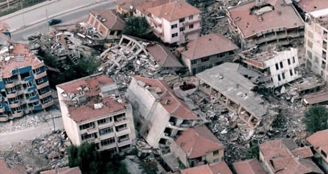 Son dakika İstanbul Depremi
